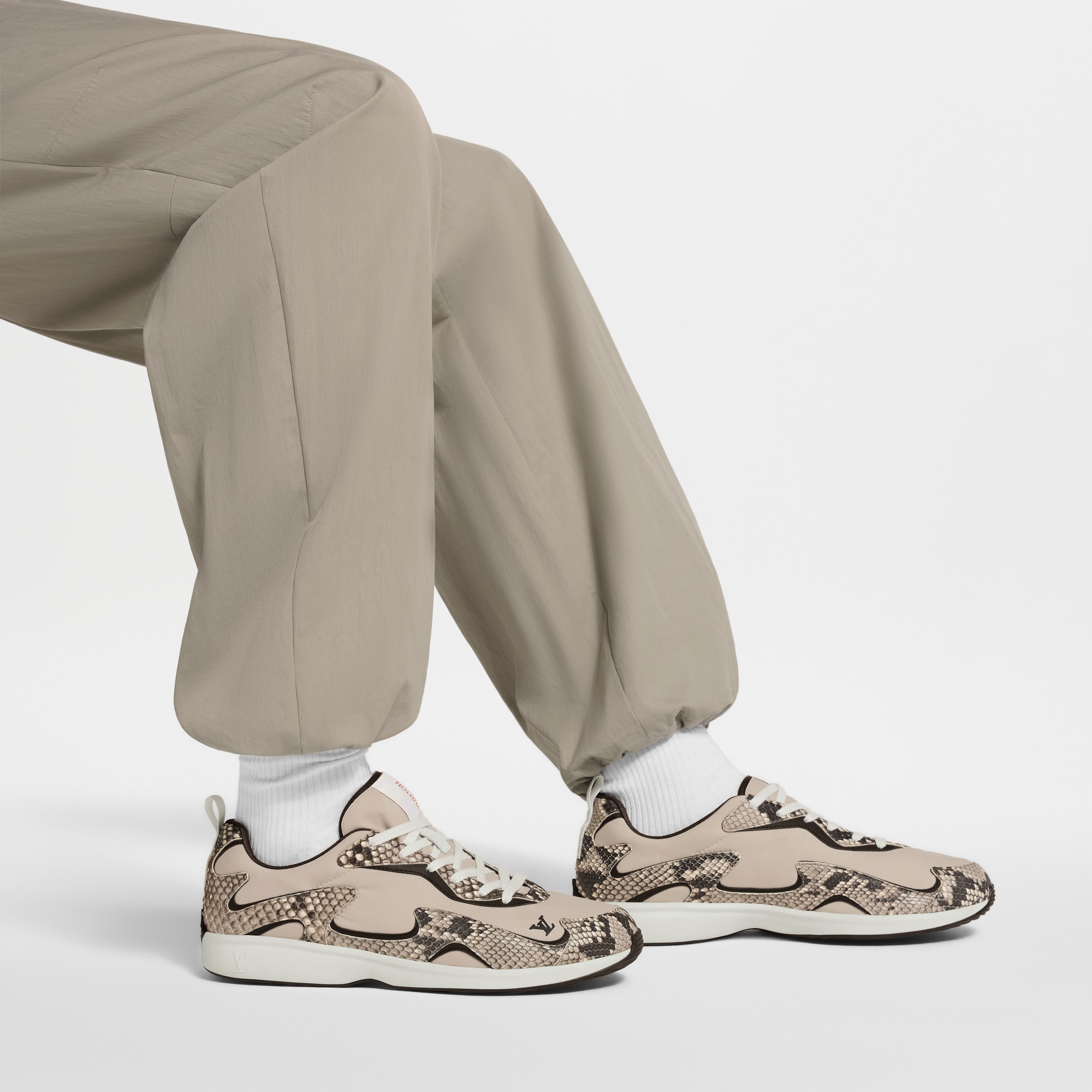 LV ドロップ 300 スニーカー ｜ルイ・ヴィトン 公式サイト - 1AKP03
